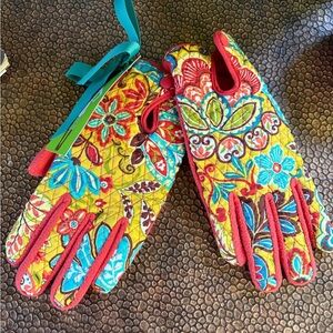 Vera Bradley Colorful Quilted/Fleece Floral Gloves - NWT